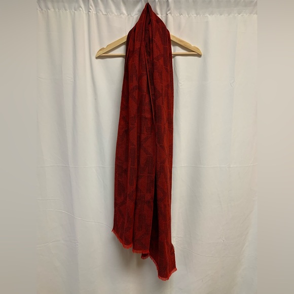 Michael Kors scarf - Picture 2 of 7